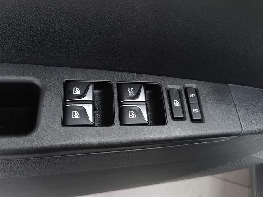 Changan Eado EV 2023 #10 Changan Eado EV 2023 immagine di auto #10