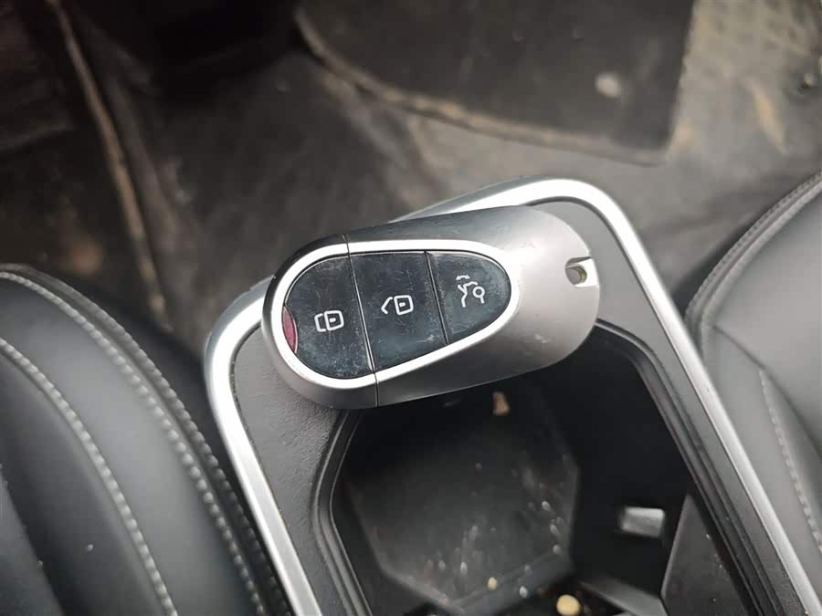 哪吒汽车 哪吒AYA 2024 汽车图片 #10