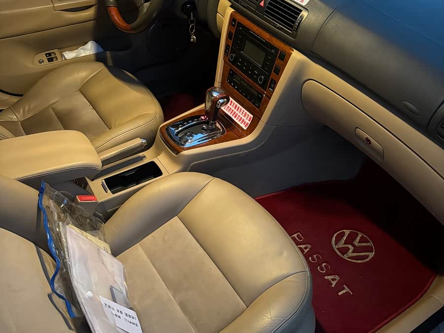 Volkswagen Passat Lingyu 2009 #10 Volkswagen Passat Lingyu 2009 car image #10