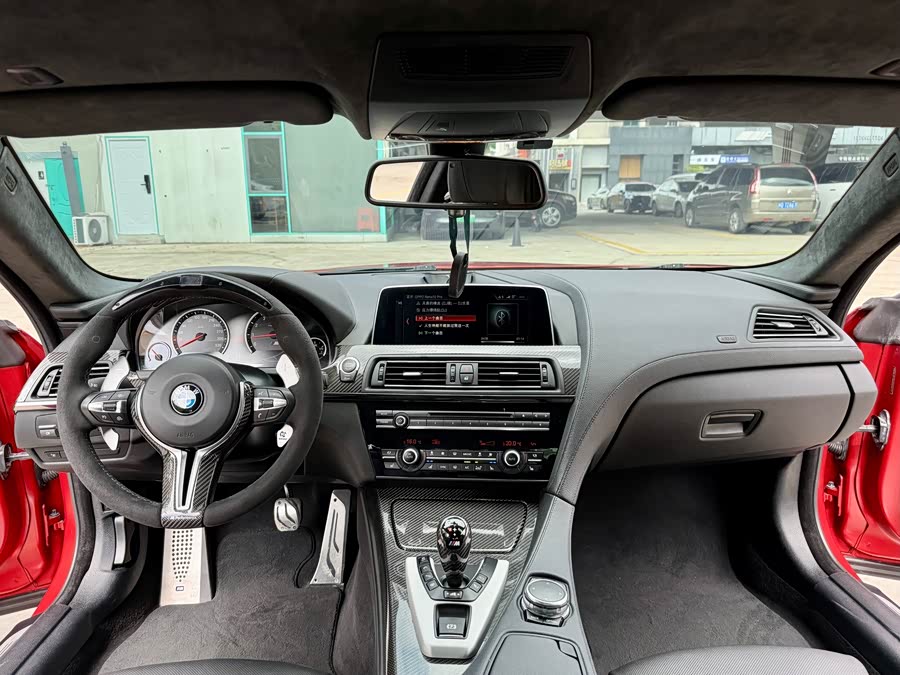 BMW M6 2017 car image #10