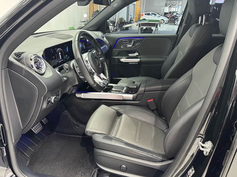 Mercedes-Benz GLB AMG 2022 #10 Mercedes-Benz GLB AMG 2022 car image #10