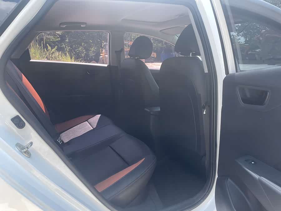 Hyundai Verna RV 2017 car image #10