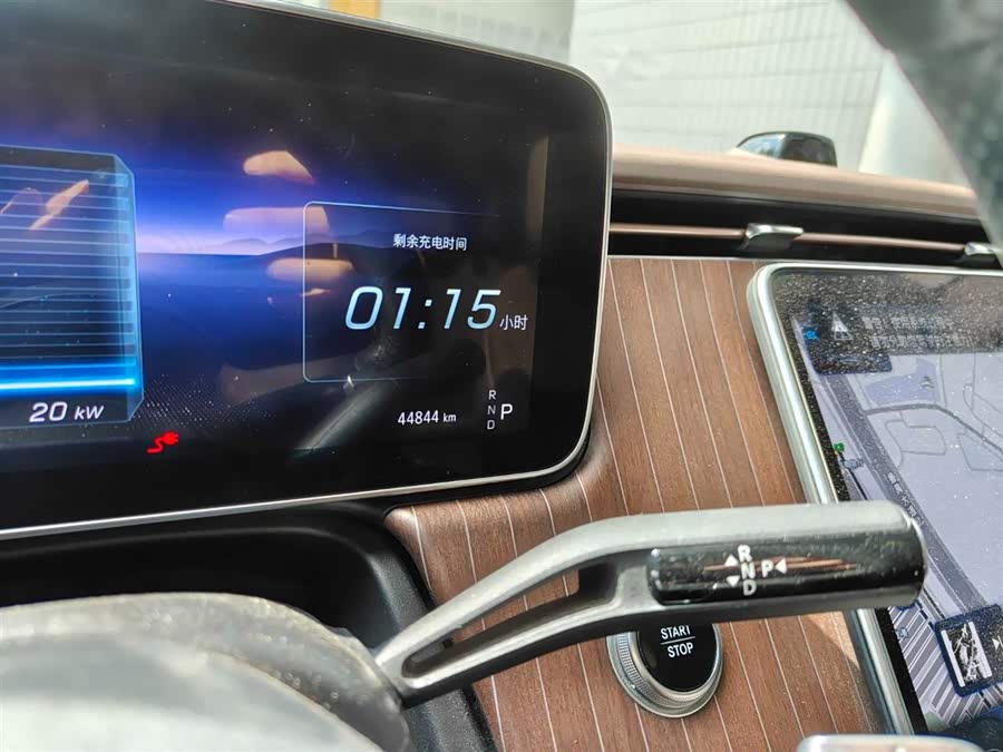 Mercedes-Benz EQE SUV 2024 car image #10