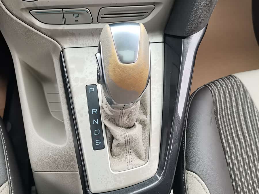 Ford Focus 2013 car image #10