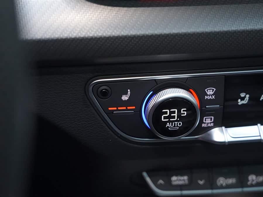 Audi Q5L Sportback 2023 car image #10