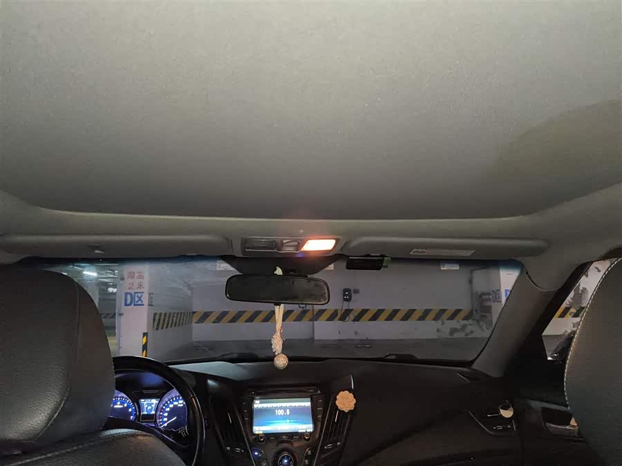 Hyundai Veloster 2014 immagine di auto #10