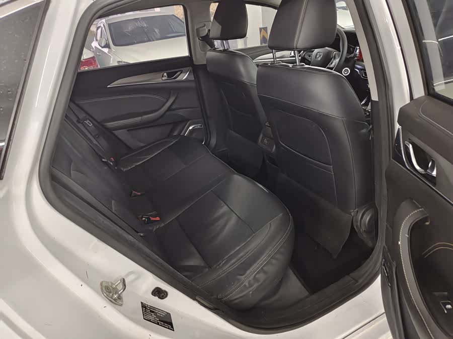 Changan Eado EV 2018 car image #10