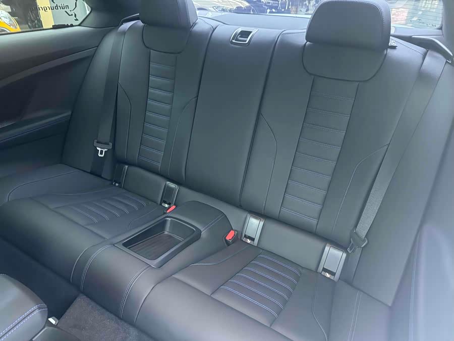 BMW M2 2025 #10 BMW M2 2025 car image #10