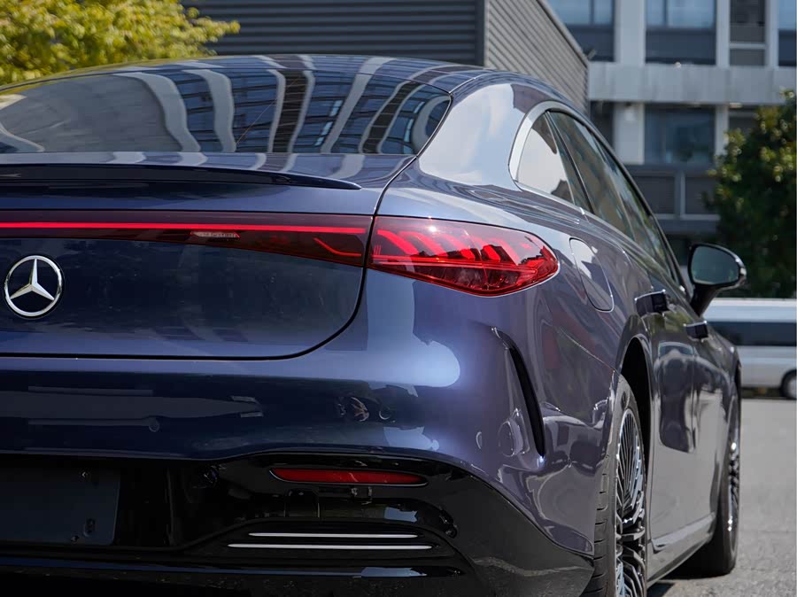 Mercedes-Benz EQS Class 2022 car image #10