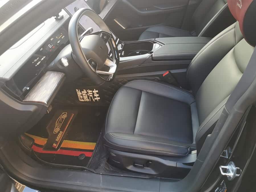 哪吒汽车 哪吒S 2023 汽车图片 #10