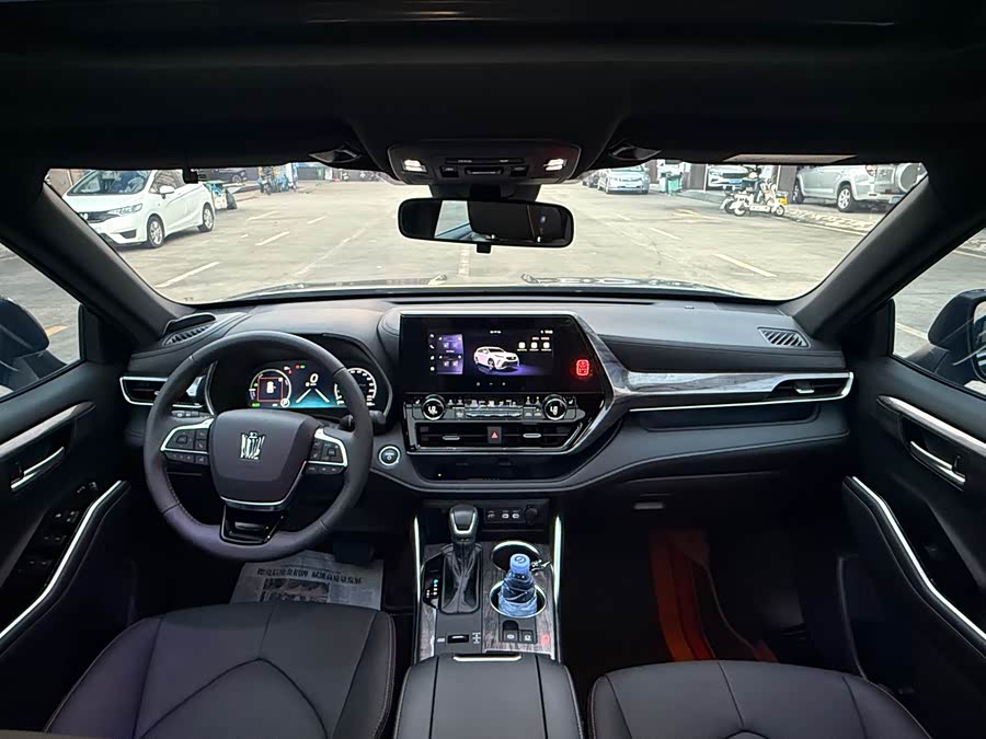 Toyota Crown Kluger 2025 car image #10