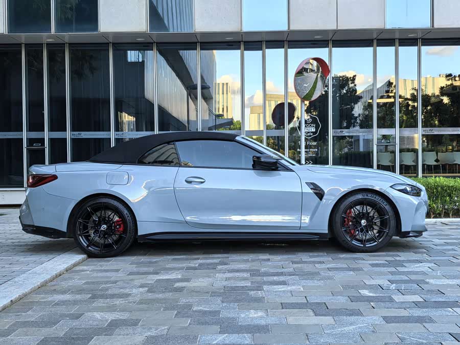 BMW M4 2022 car image #10