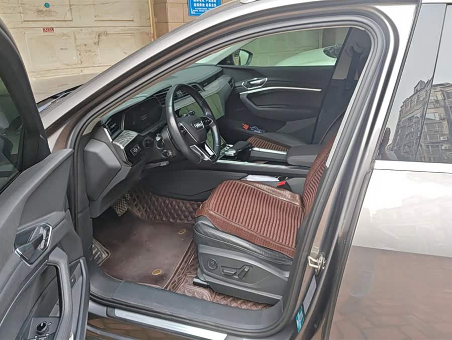 Audi e-tron (Imported) 2020 #10 Audi e-tron (Imported) 2020 car image #10