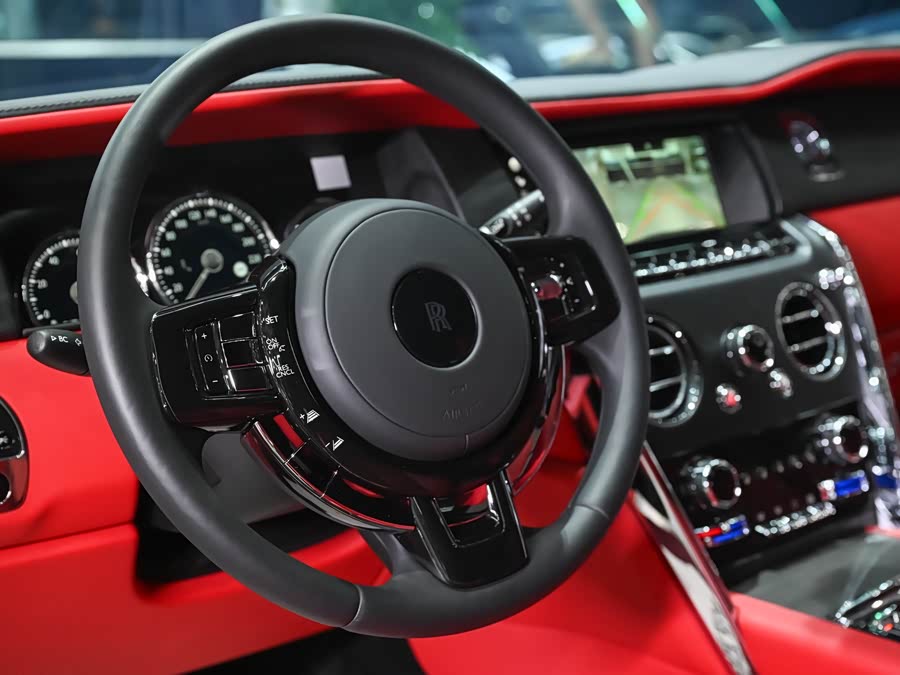 Rolls-Royce Cullinan 2023 car image #10