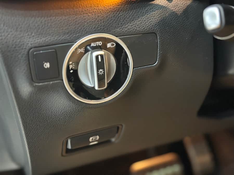 Mercedes-Benz B Class 2014 #10 Mercedes-Benz B Class 2014 car image #10