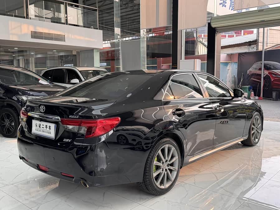 Toyota Reiz 2014 صورة سيارة #10