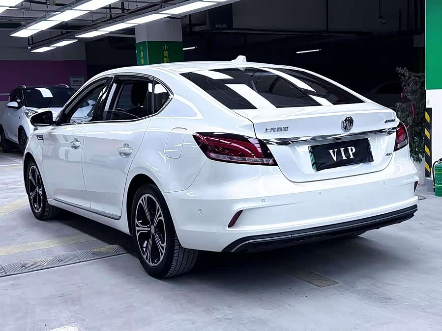 MG 6 New Energy 2019 car image #10