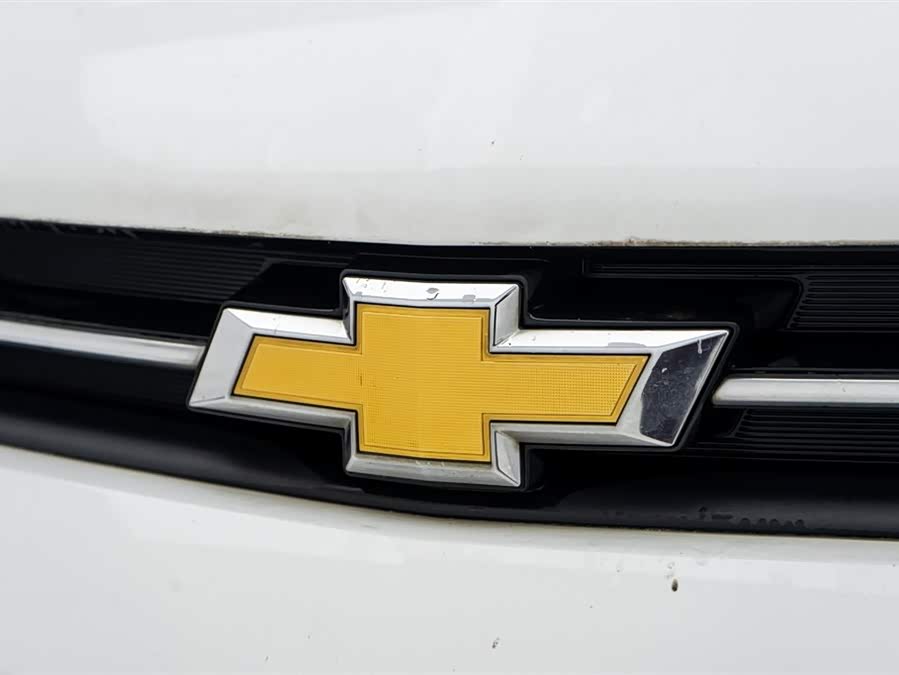 Chevrolet Tracker 2019 immagine di auto #10