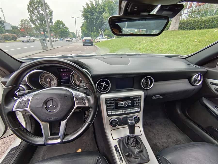 Mercedes-Benz SLK Class 2015 car image #10