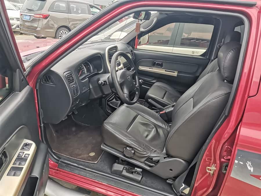 日产 日产帕拉丁 2014 汽车图片 #10