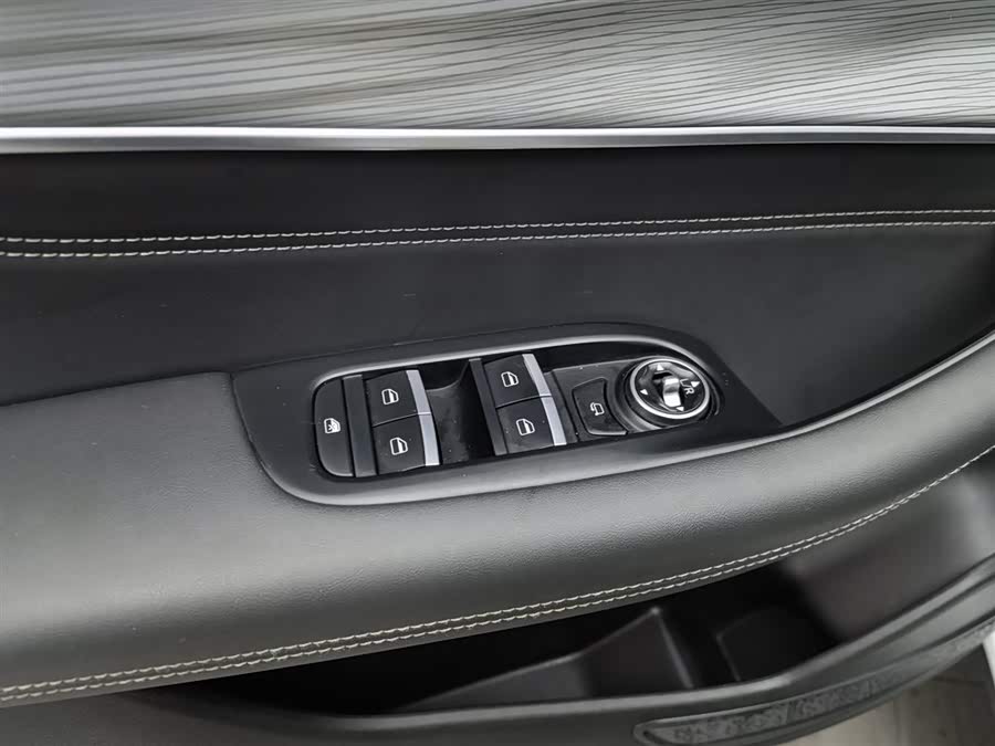 Chery Tiggo 8 Plus e+ 2022 car image #10