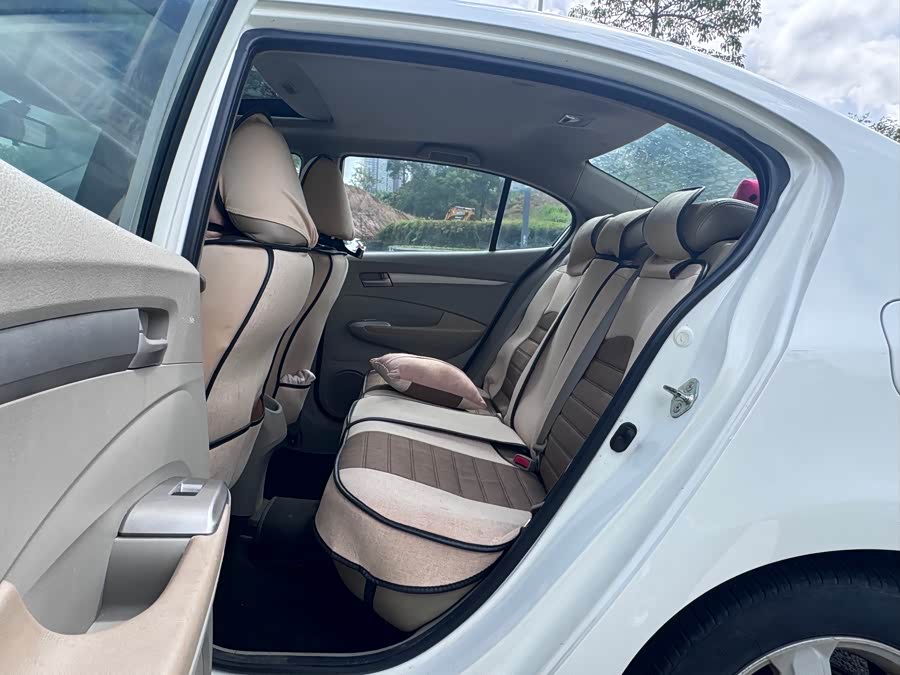 Honda City Classic 2013 #10 Honda City Classic 2013 car image #10