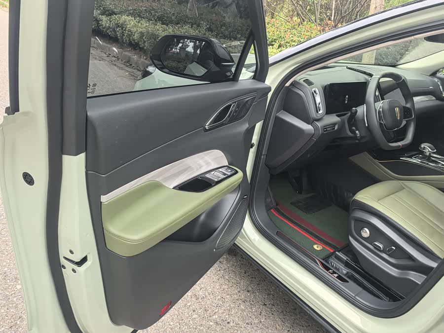 HongQi HS3 2023 صورة سيارة #10