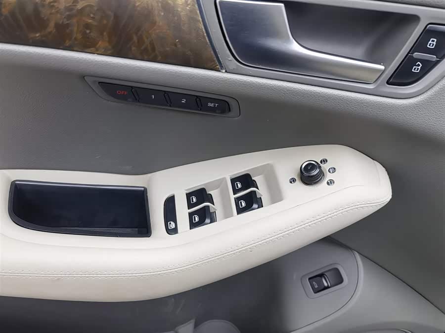 Audi Q5 (Imported) 2011 #10 Audi Q5 (Imported) 2011 car image #10