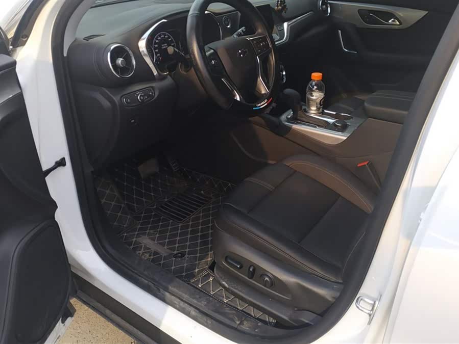 Chevrolet Blazer 2023 car image #10