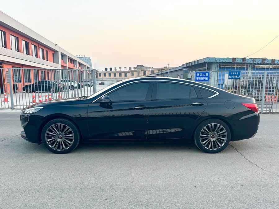 HongQi H5 2021 car image #10