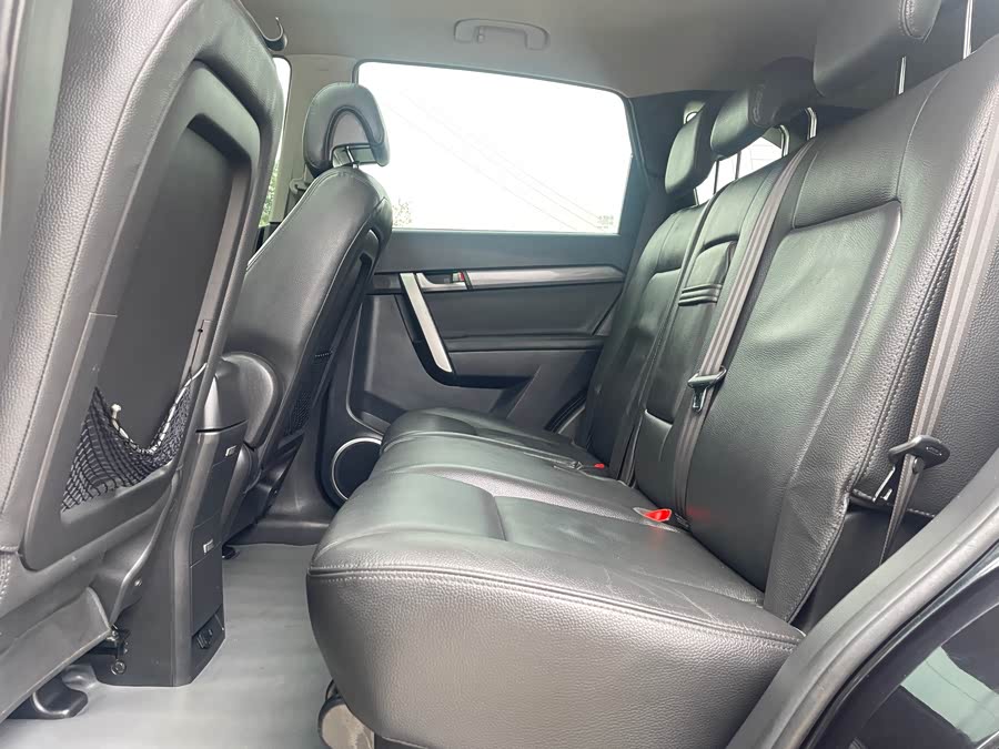 Chevrolet Captiva (Imported) 2010 car image #10