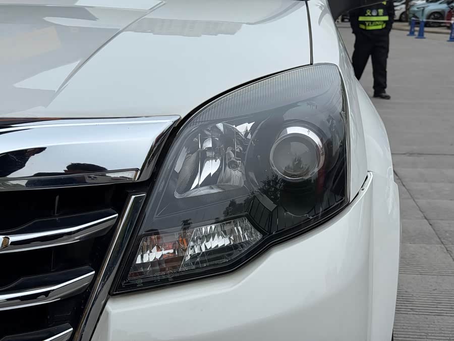 Haval H5 Class 2015 #10 Haval H5 Class 2015 car image #10