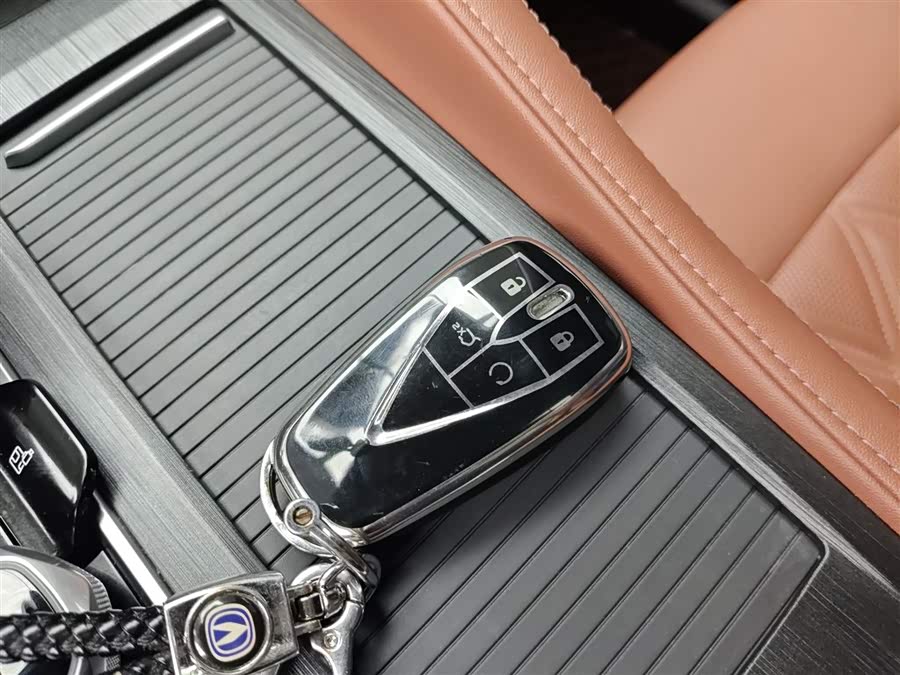 Changan CS75 Plus iDD 2023 #10 Changan CS75 Plus iDD 2023 car image #10