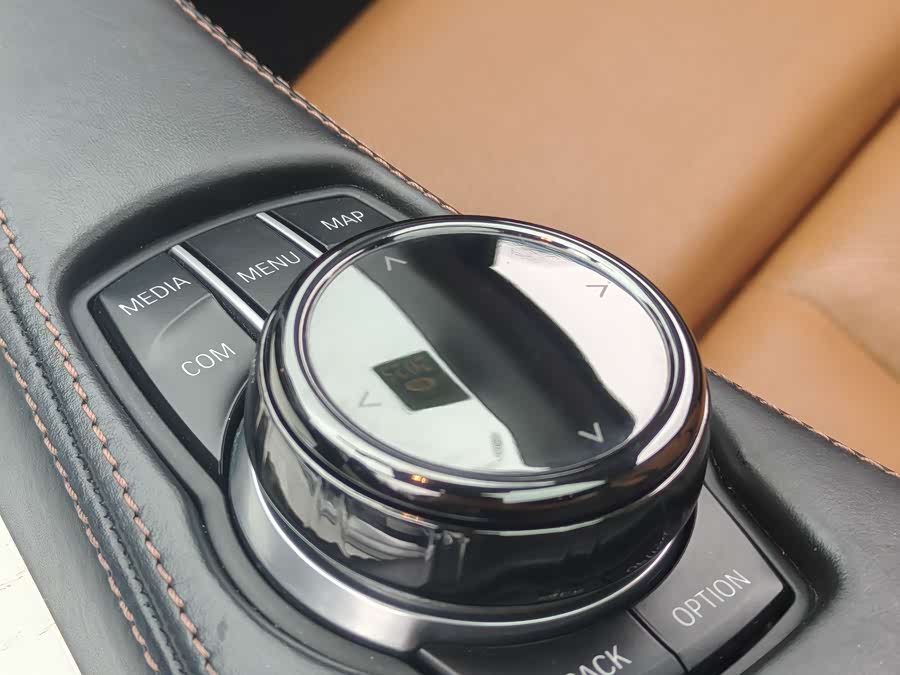 BMW 6 Series 2017 car image #10