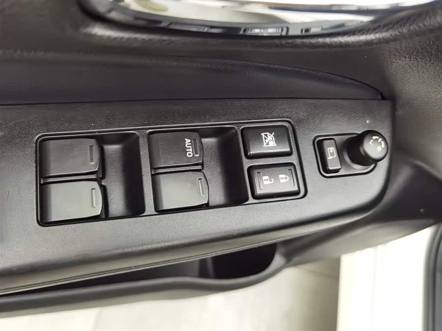 铃木 启悦 2015 汽车图片 #10