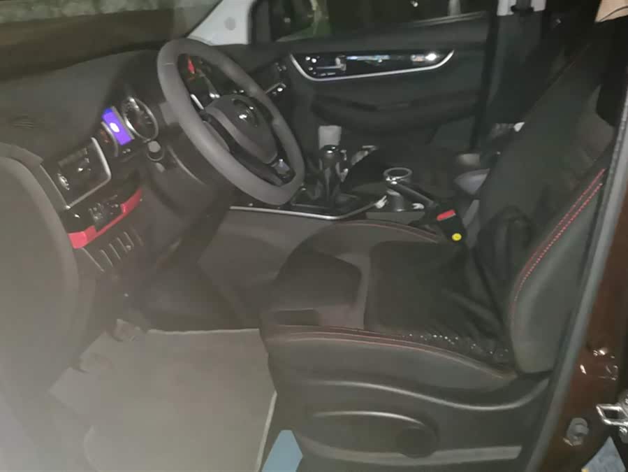 Forthing SX6 2019 immagine di auto #10