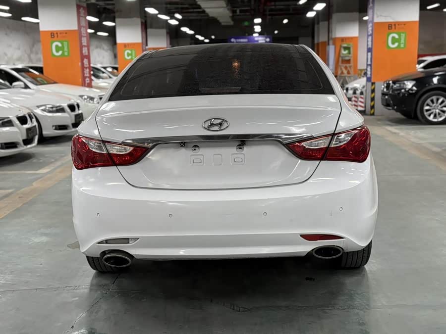 Hyundai Sonata 2013 car image #10