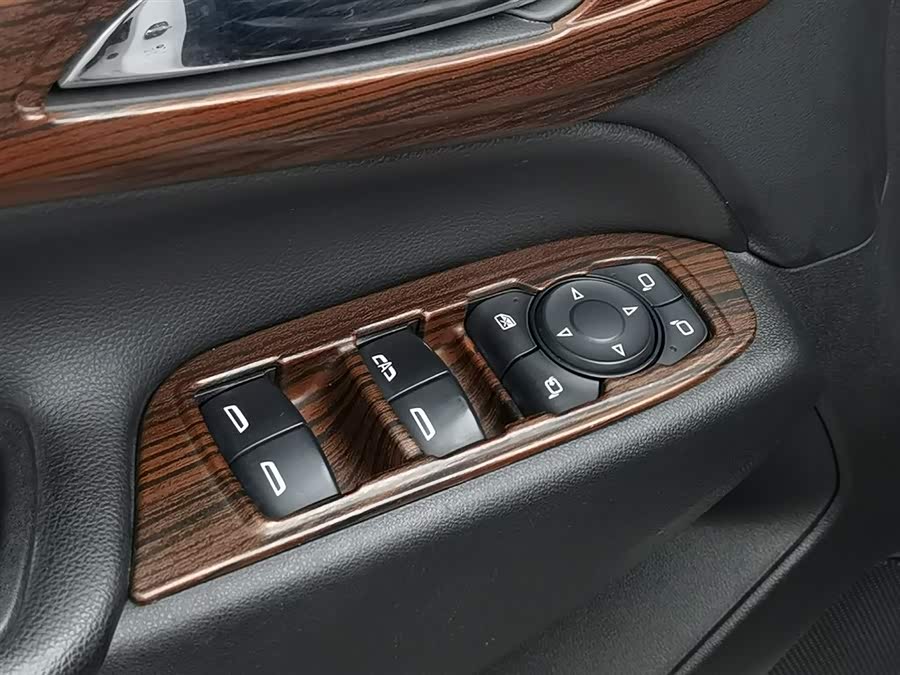 Chevrolet Equinox 2019 car image #10