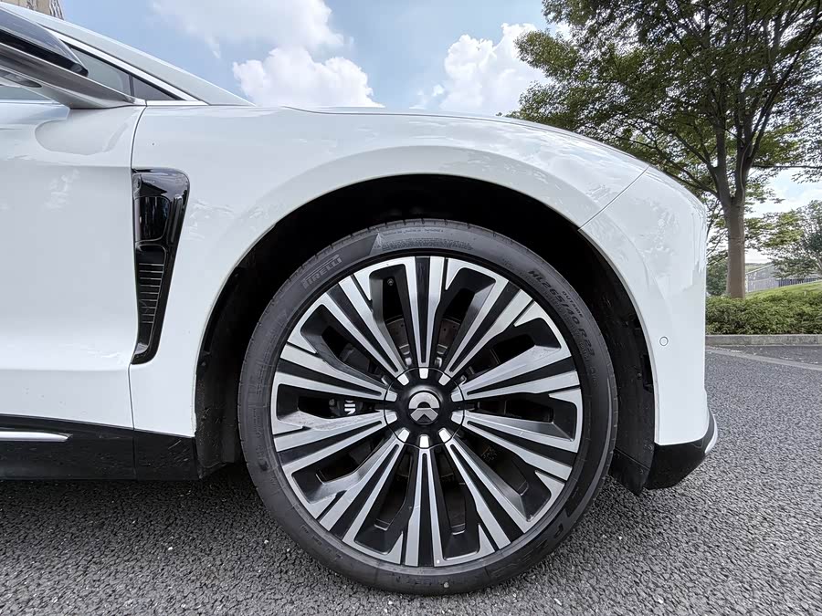 蔚来 蔚来ET9 2024 汽车图片 #10