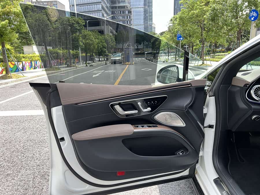 Mercedes-Benz EQS Class 2023 car image #10