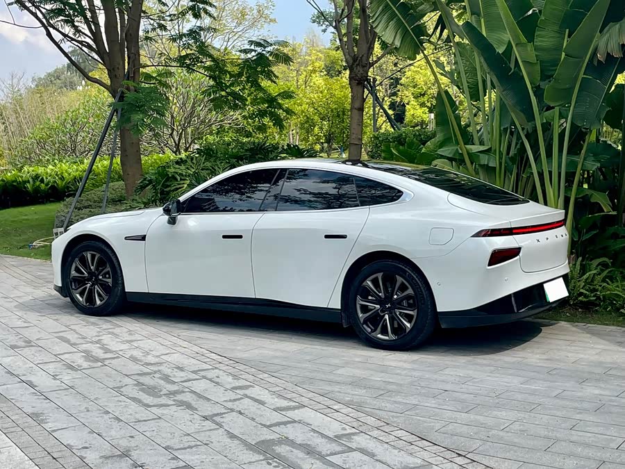 小鹏 小鹏P7 2022 汽车图片 #10