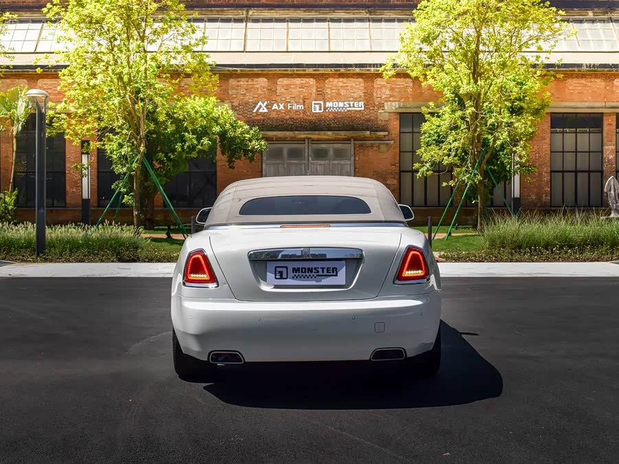 Rolls-Royce Dawn 2023 car image #10