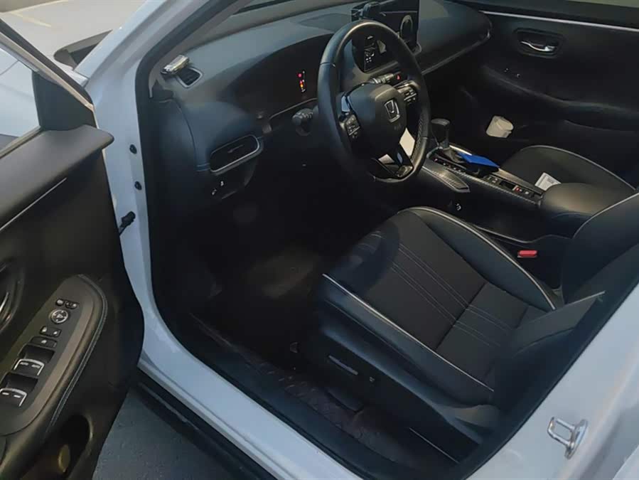 Honda HR-V 2024 #10 Honda HR-V 2024 car image #10