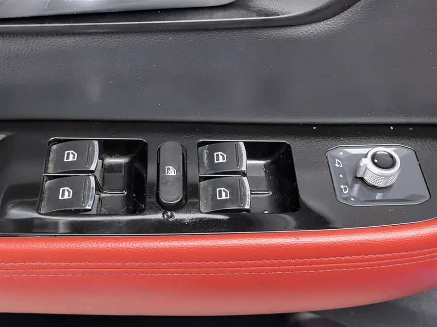 Haval H2s 2016 #10 Haval H2s 2016 car image #10