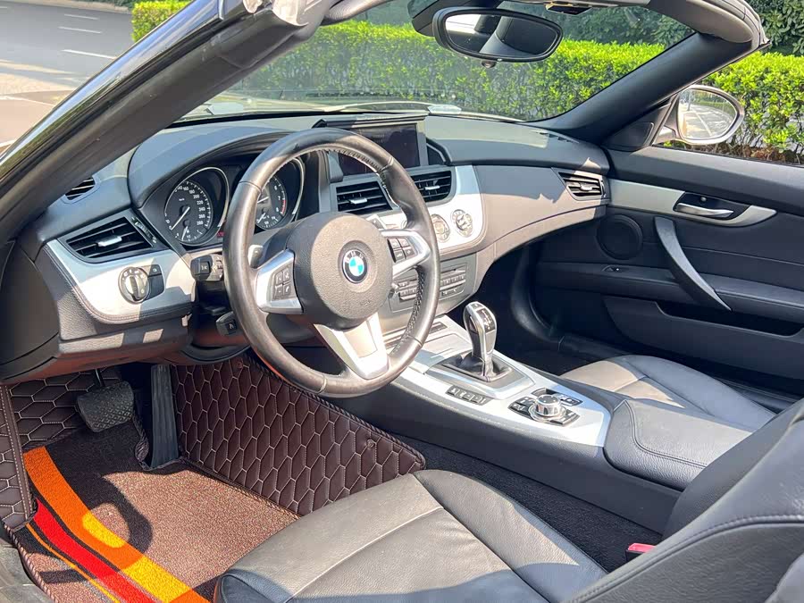 BMW Z4 2012 car image #10