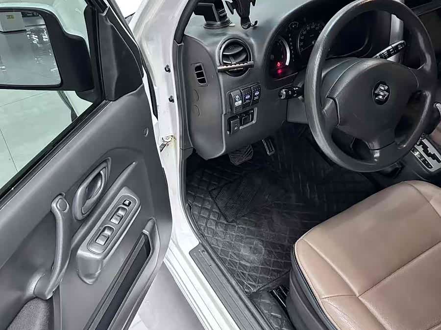 Suzuki Jimny (Imported) 2011 immagine di auto #10