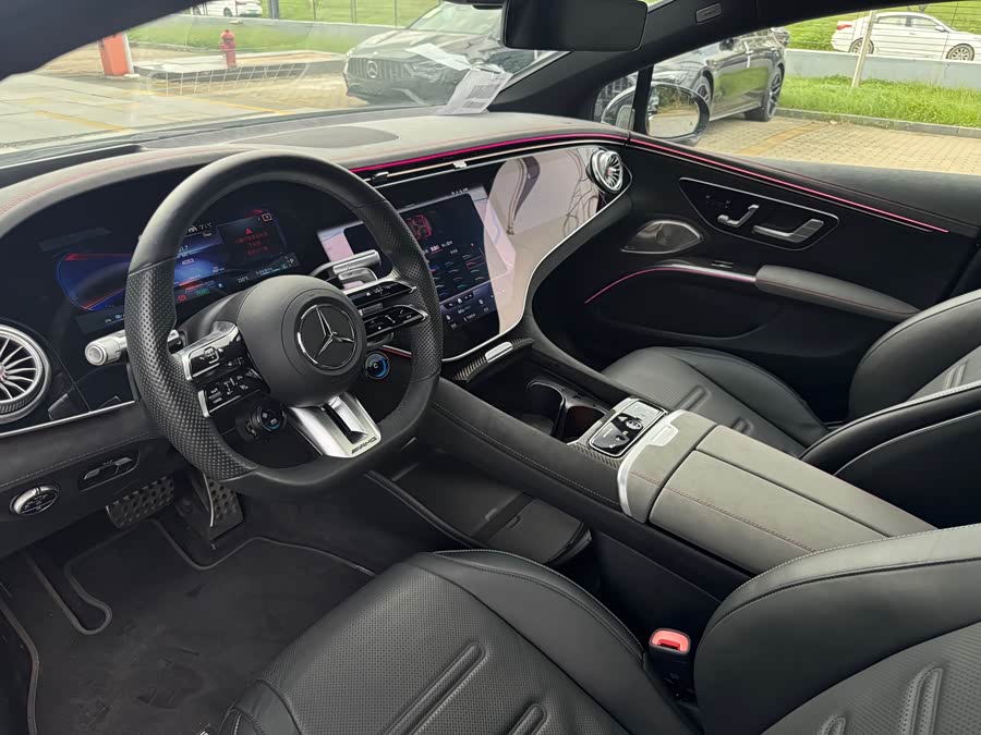 Mercedes-Benz EQS AMG 2025 #10 Mercedes-Benz EQS AMG 2025 car image #10