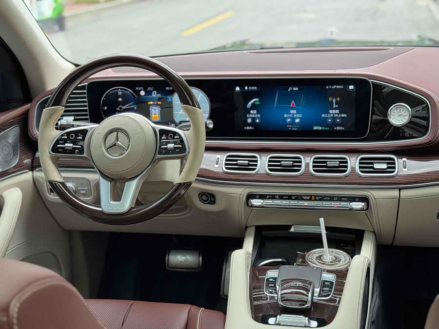 Mercedes-Benz Maybach GLS 2021 car image #10