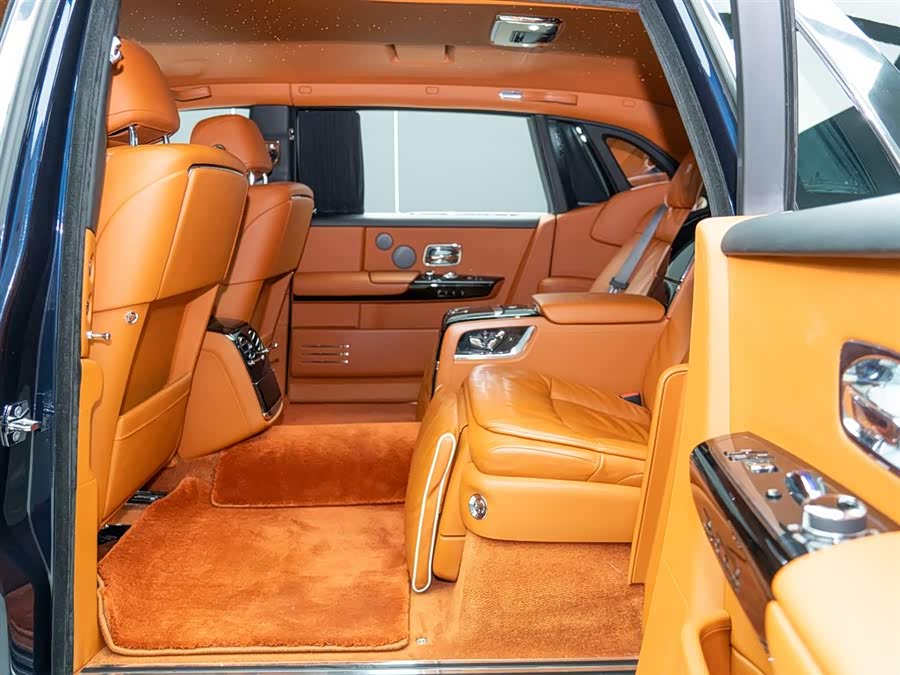 劳斯莱斯 幻影 2020 汽车图片 #10