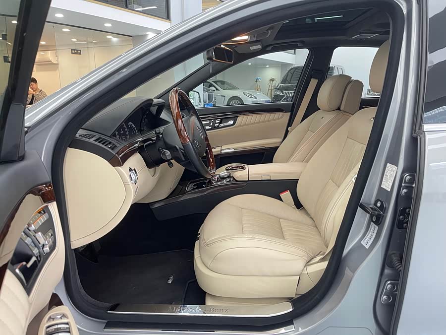 Mercedes-Benz S Class 2015 immagine di auto #10